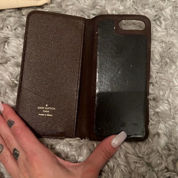 Louis Vuitton Phone Case W box & dust bag - Picture 3 of 4